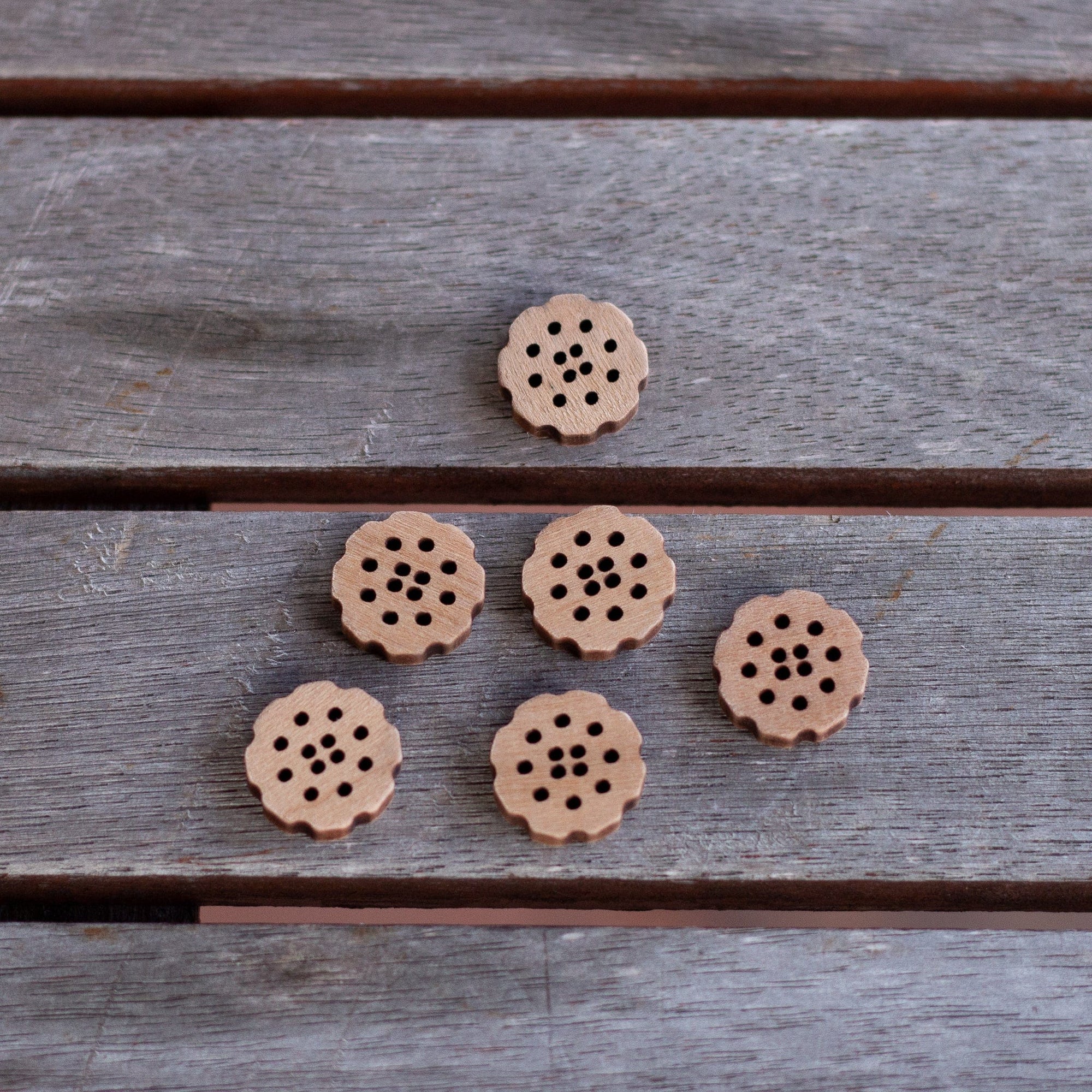 Katrinkles Katrinkles - Flower Stitchable Buttons