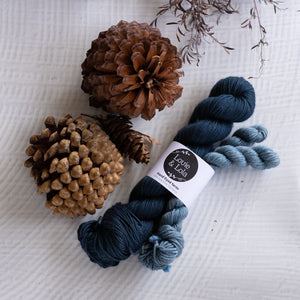 Louie & Lola Yarns Long Crimp Cowl Yarn Kit PRE-ORDER