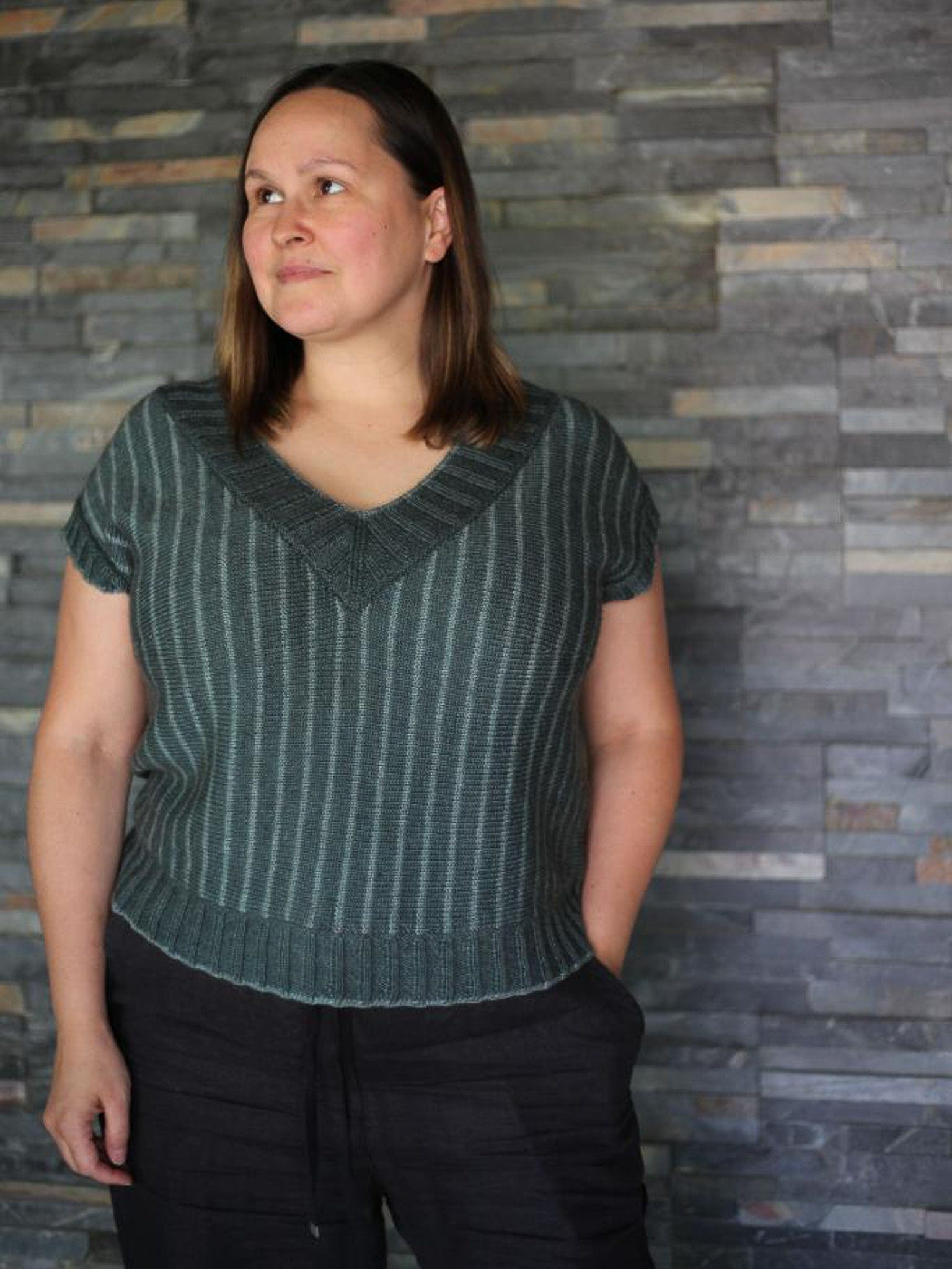 Louie & Lola Yarns Sunde Pullover & Sleeveless Top - Kit 1 - Agave & Mist