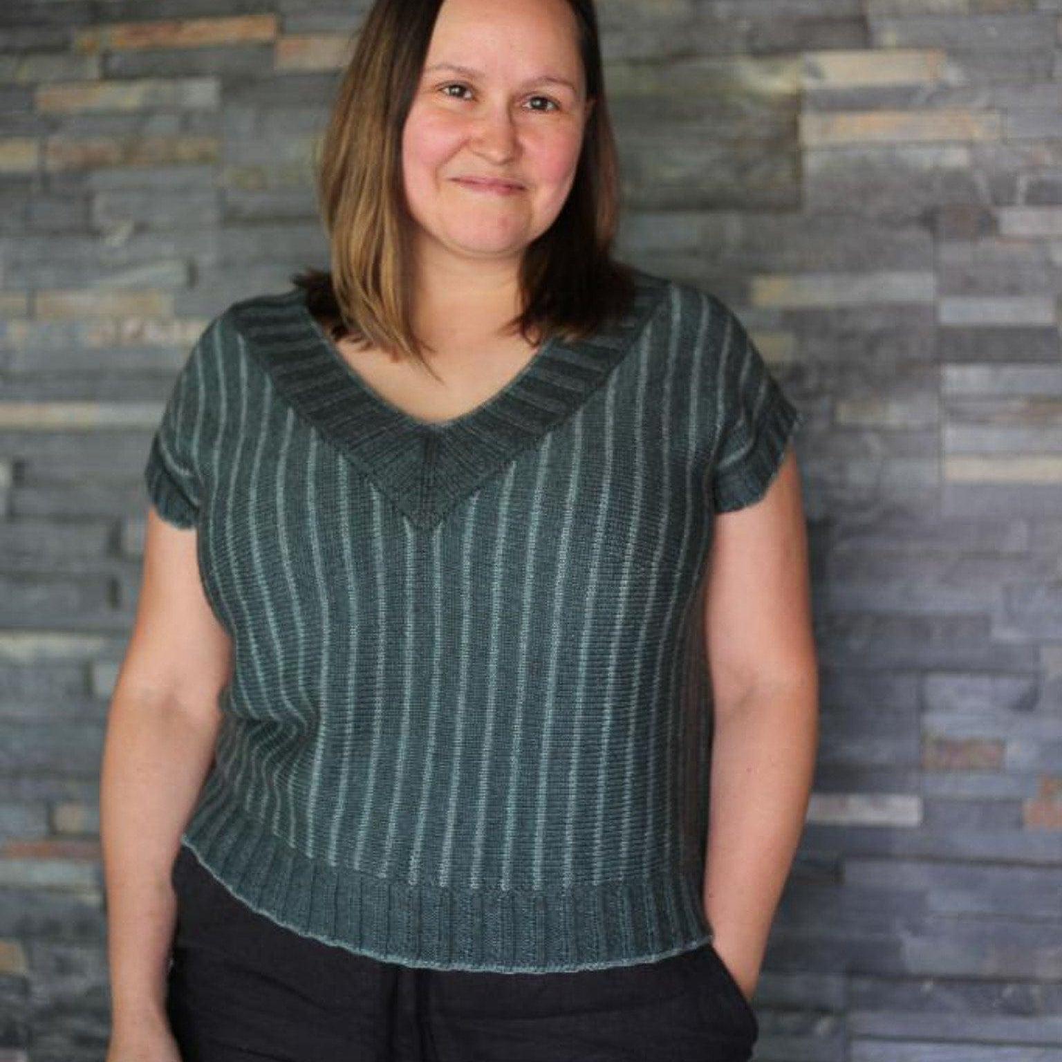 Louie & Lola Yarns Sunde Pullover & Sleeveless Top - Kit 1 - Agave & Mist