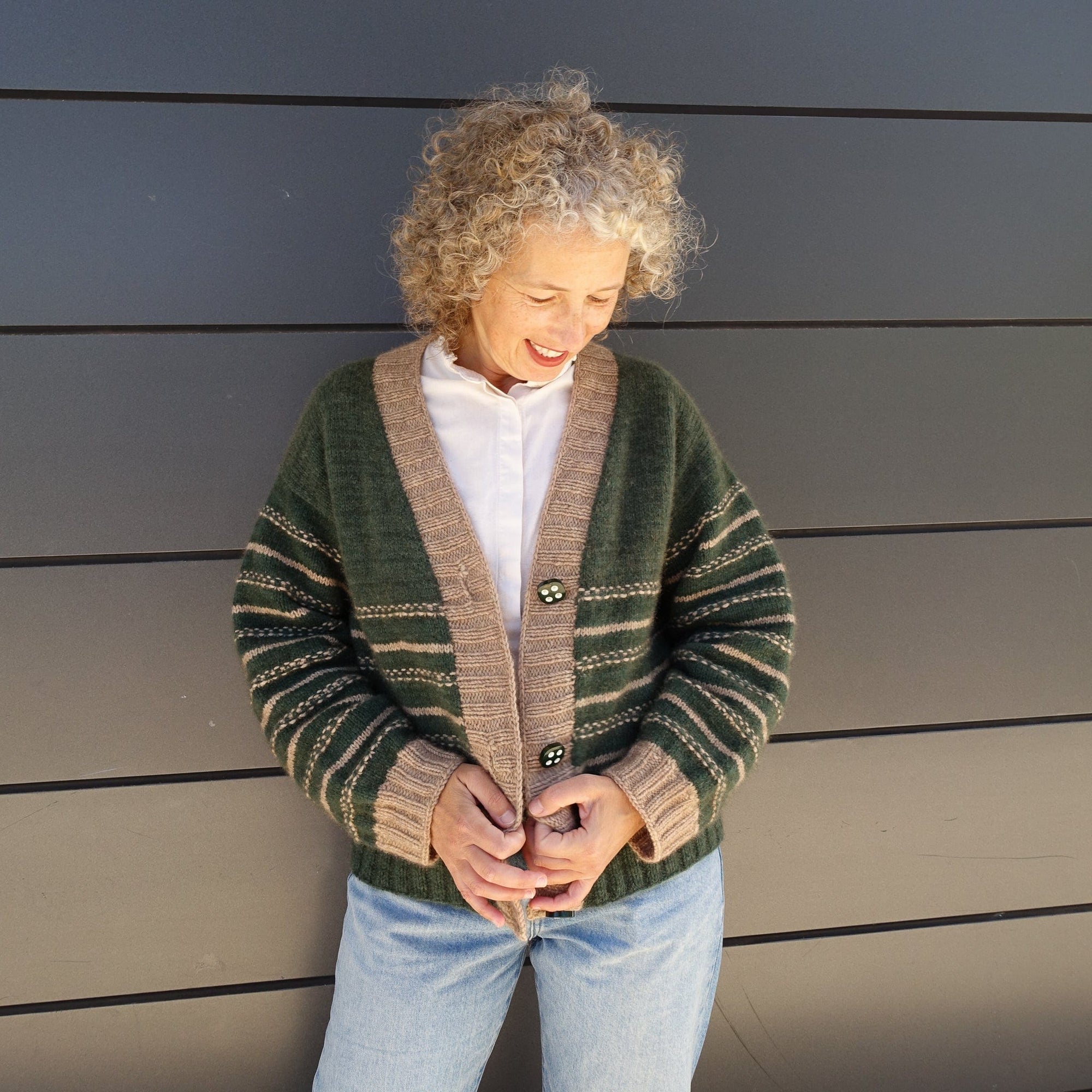 Louie & Lola Yarns Vera Loves Knitting - Homey Cardigan Kit - Merino Possum DK