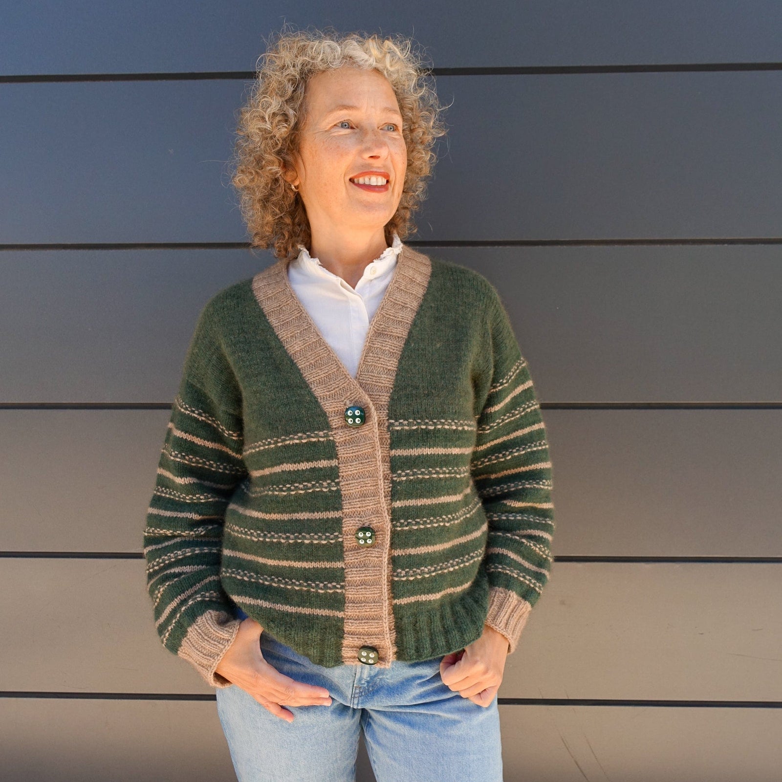 Louie & Lola Yarns Vera Loves Knitting - Homey Cardigan Kit - Merino Possum DK
