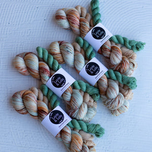 Louie & Lola Yarns Yarn Club Flock & Feather Yarn of the Month - May 2025 - Buff Laced Polish Hen
