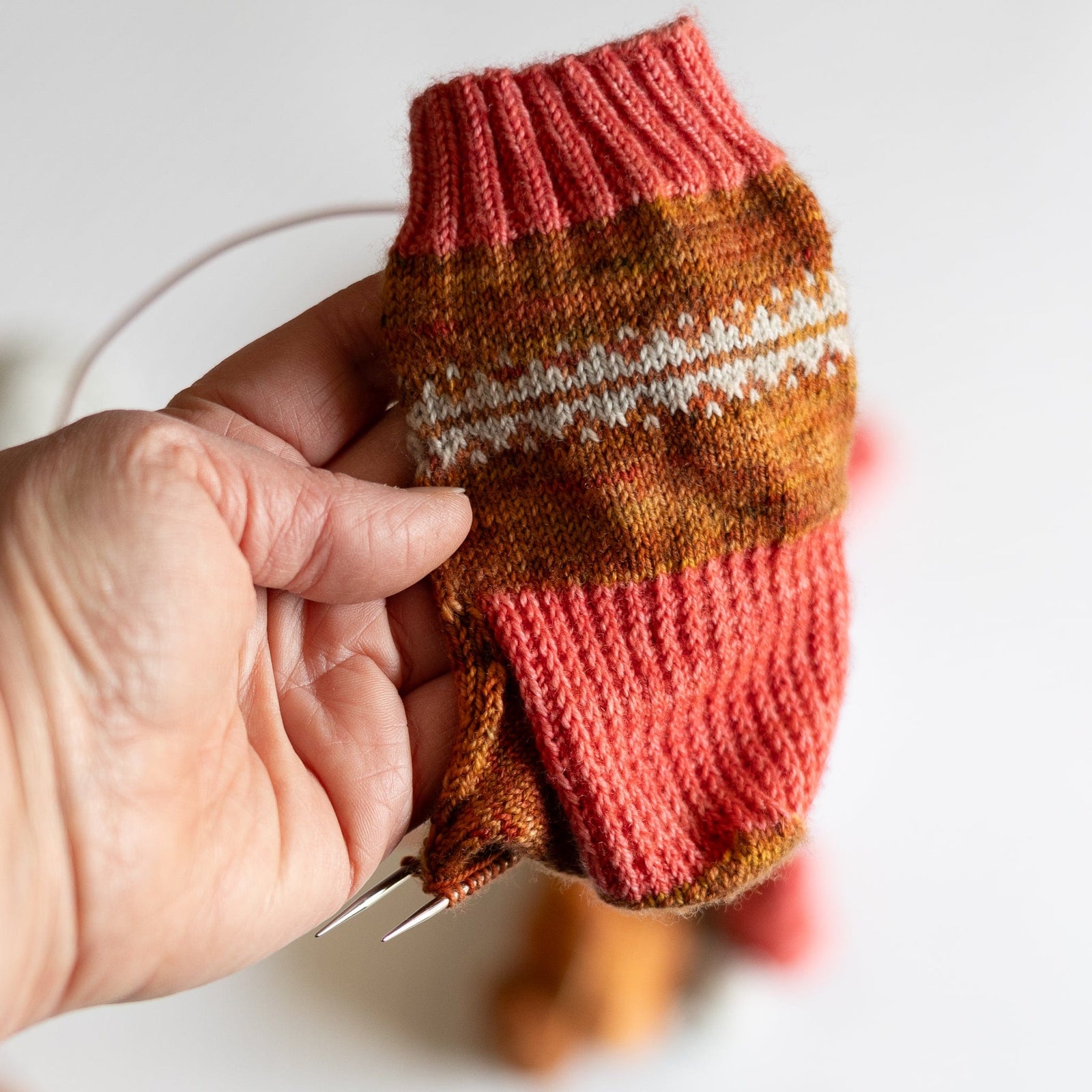 Louie & Lola Yarns Yarn Club Flock & Feather Yarn of the Month - October 2025 - New Hampshire Red Hen