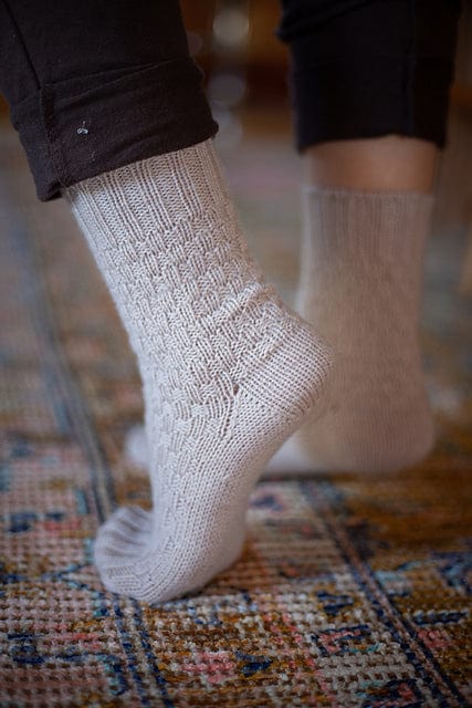 Sanna & Co. Sanna & Co. Knitting Pattern - Kaarna Socks