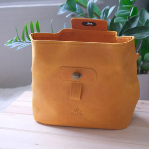 Thread & Maple Thread & Maple - Leather Pop Up Bag